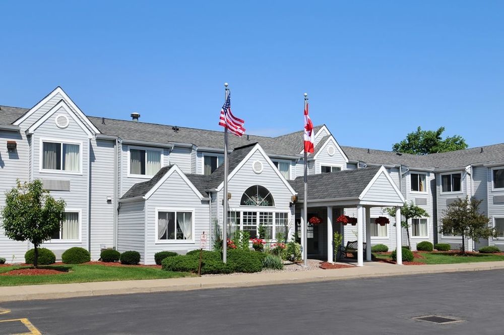 Centerway Hotel Buffalo Тонаванда Экстерьер фото