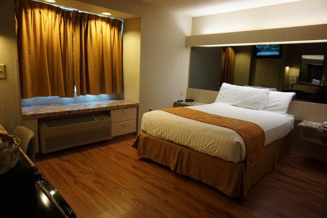 Centerway Hotel Buffalo Тонаванда Экстерьер фото